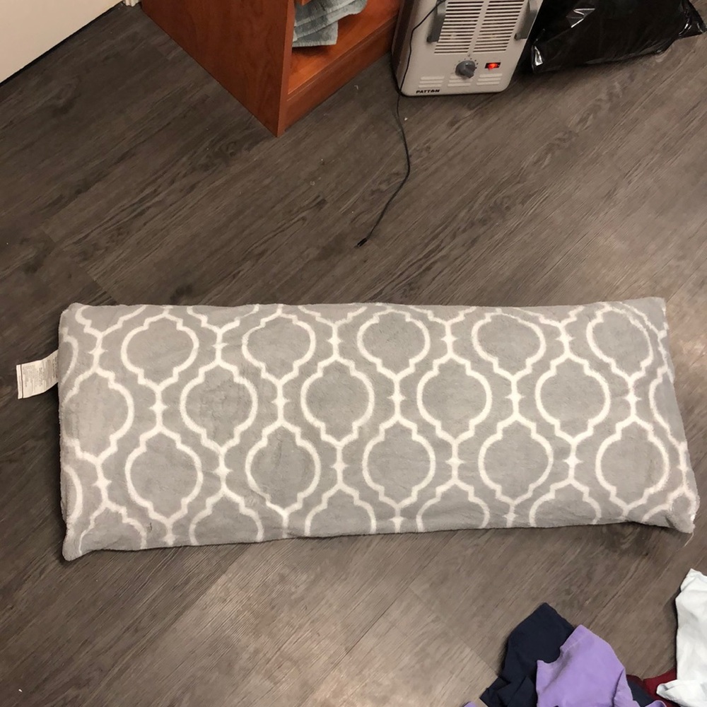 Body pillow